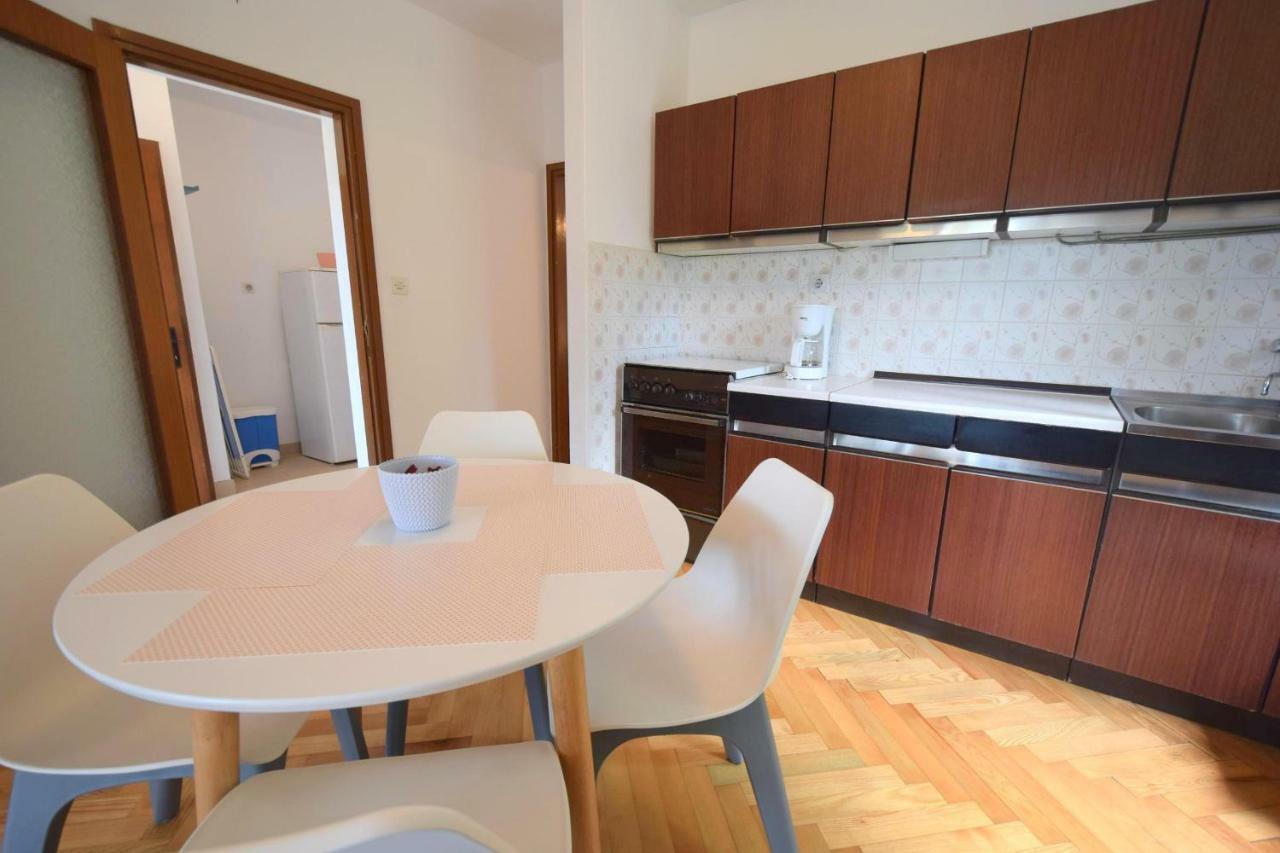 Apartments Jadanec Malinska Εξωτερικό φωτογραφία