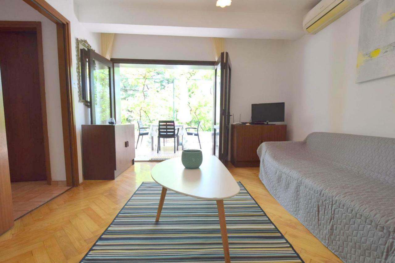 Apartments Jadanec Malinska Εξωτερικό φωτογραφία