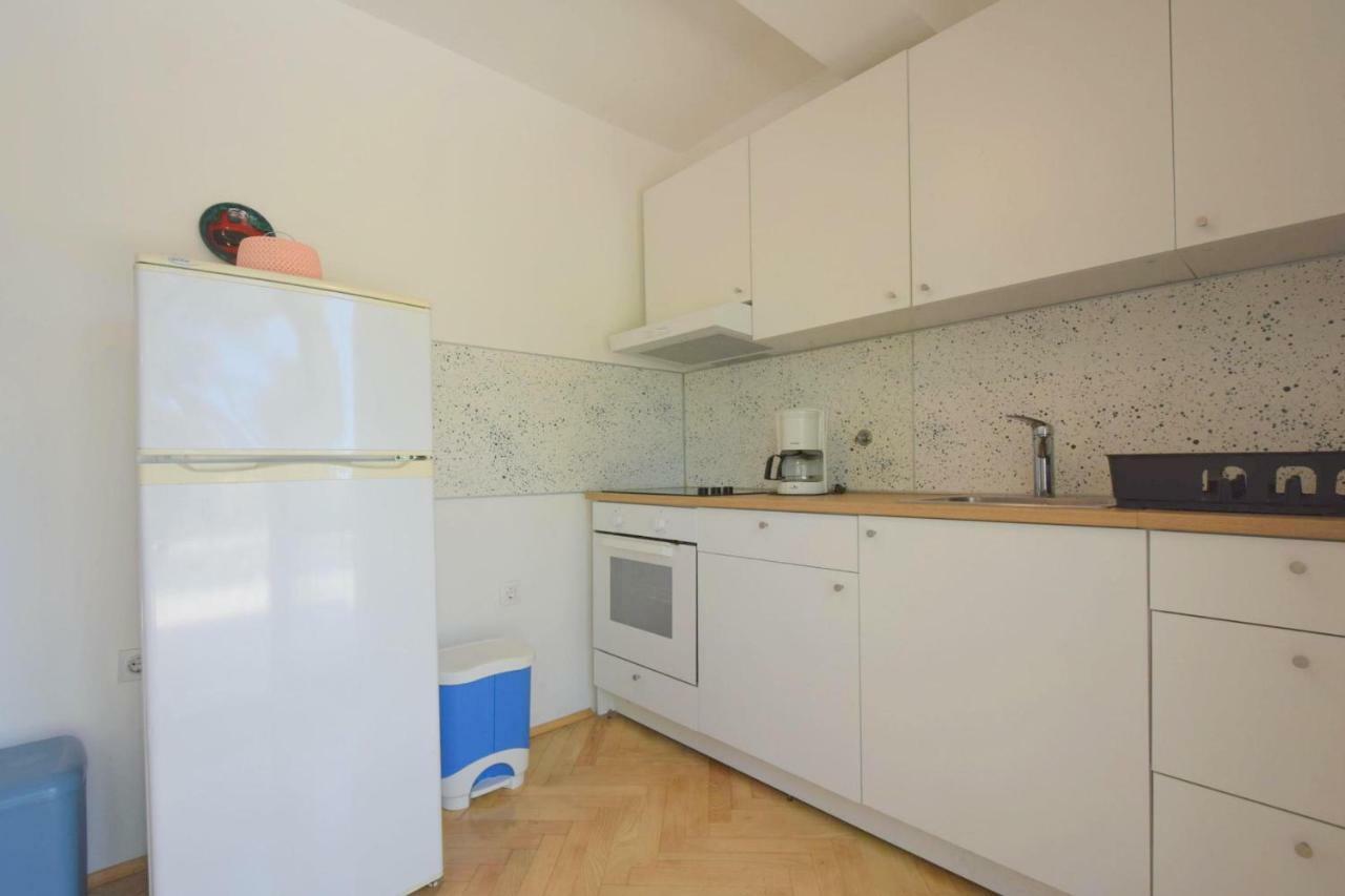 Apartments Jadanec Malinska Εξωτερικό φωτογραφία